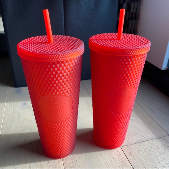 Starbucks holiday red studded matte venti tumbler - Picture 3 of 3